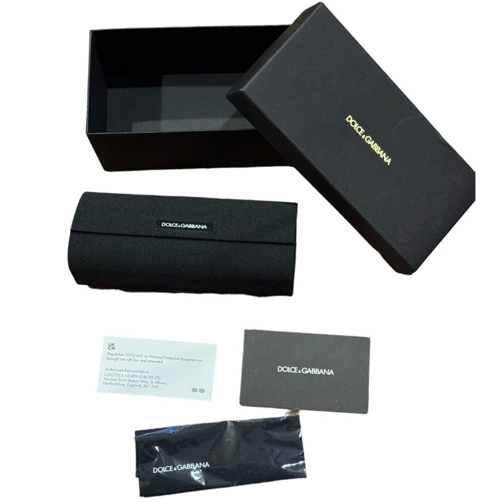 Dolce & Gabbana glass case with accessories